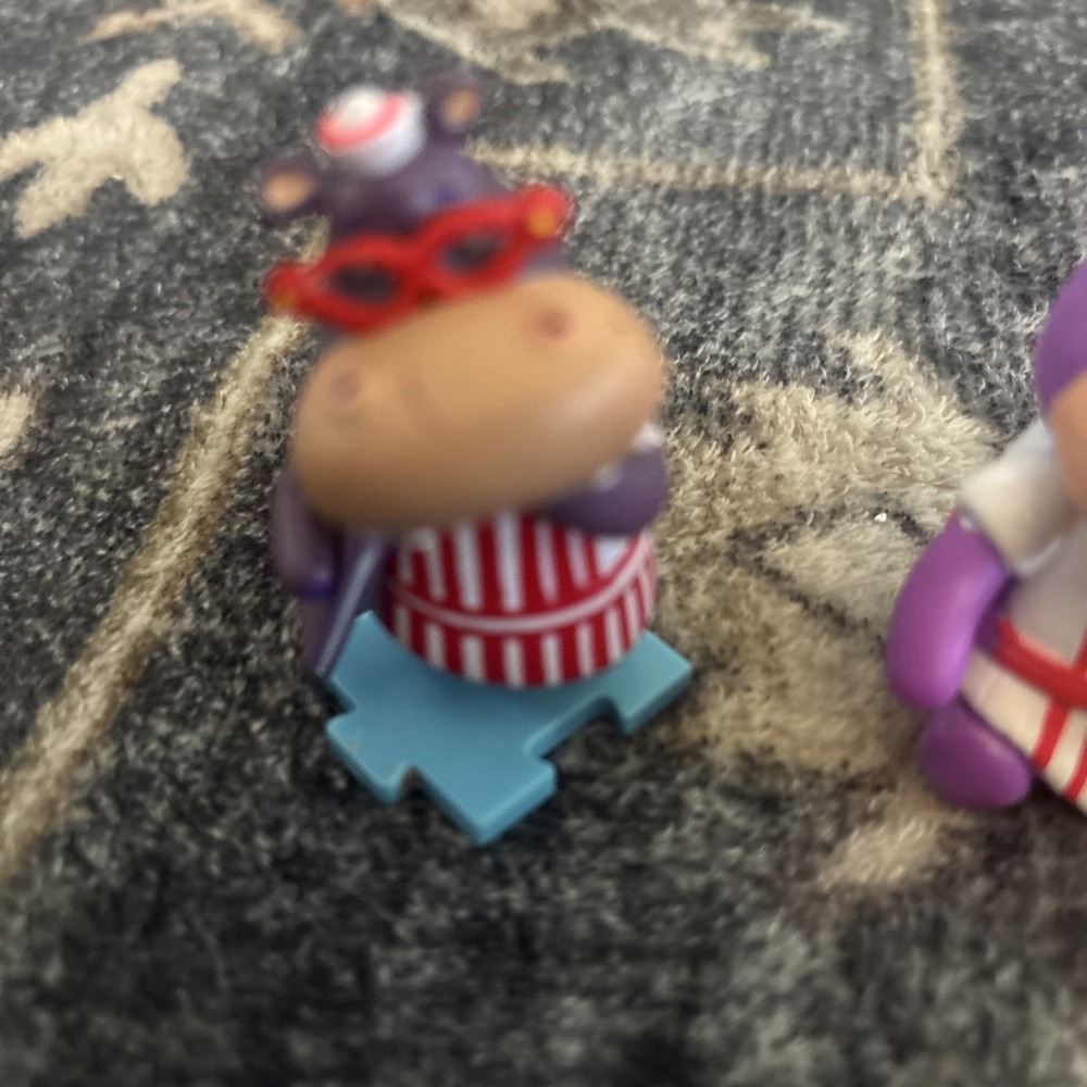(2) Disney hippo hallie Doc Mcstuffins toy figurines - Picture 2 of 3